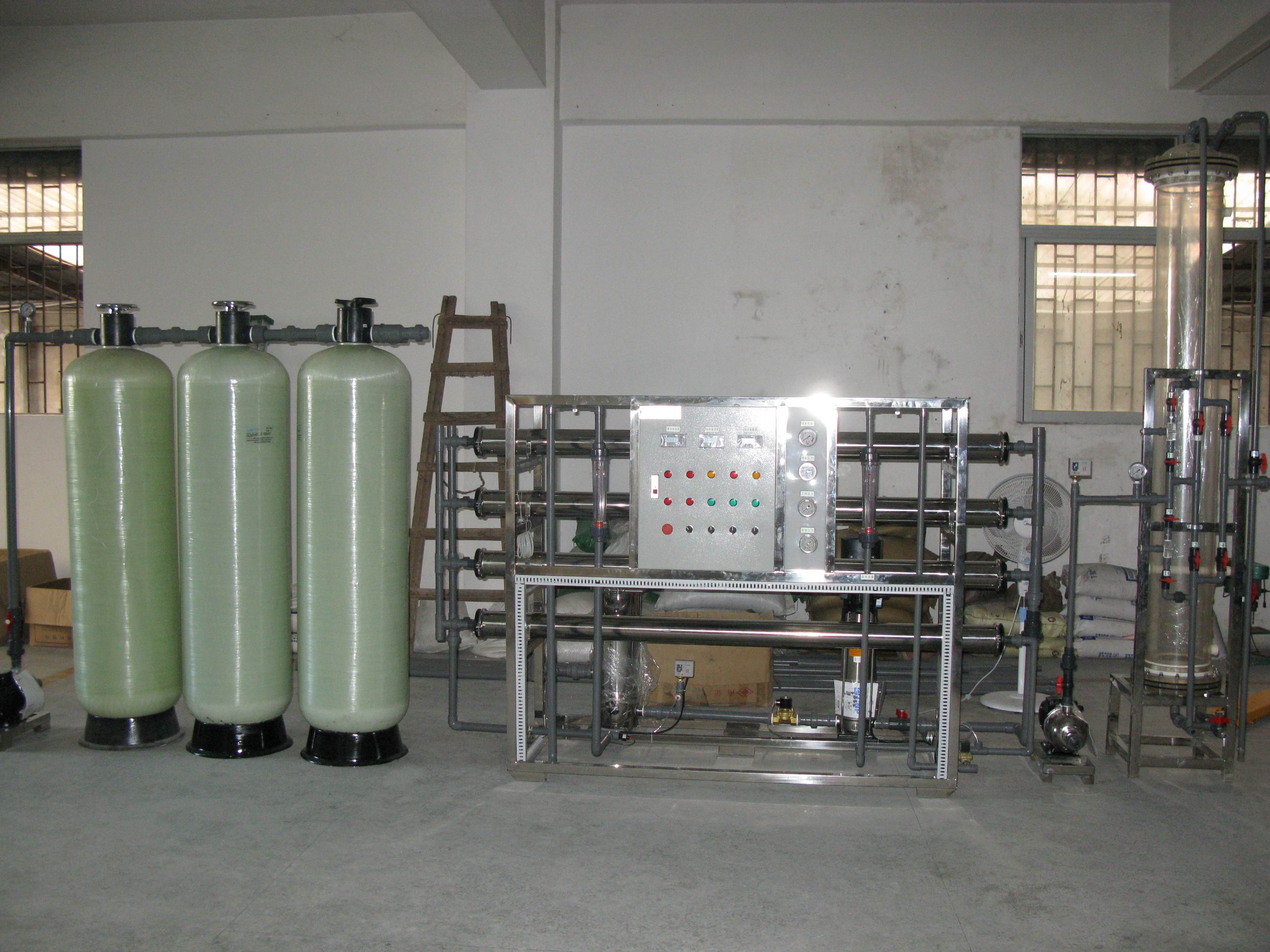 ף�R��˾�������������������޹�˾�ṩ2T/H���B͸+�촲����ˮ�O��